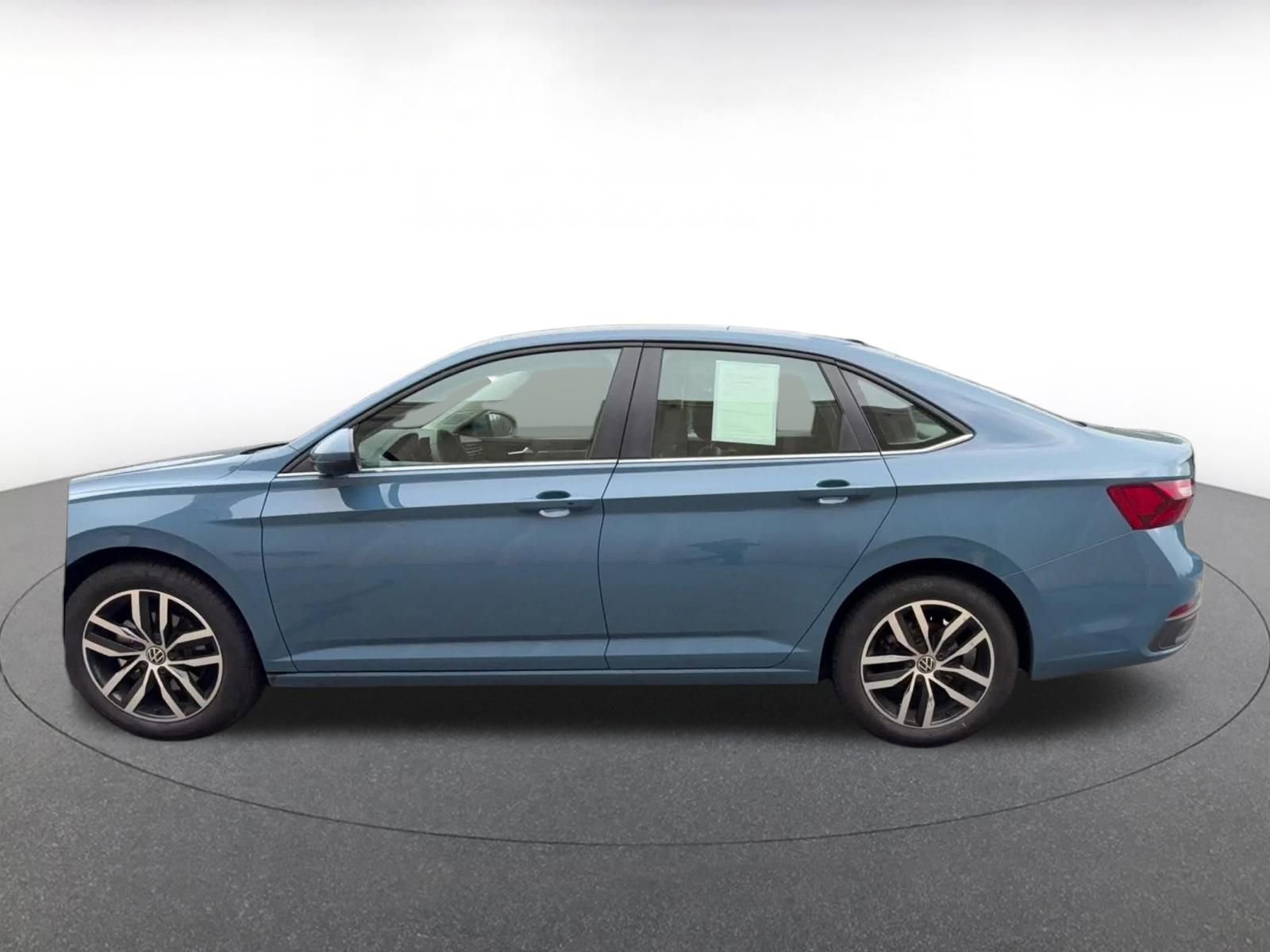 Thumbnail: 2025 Volkswagen Jetta - 9