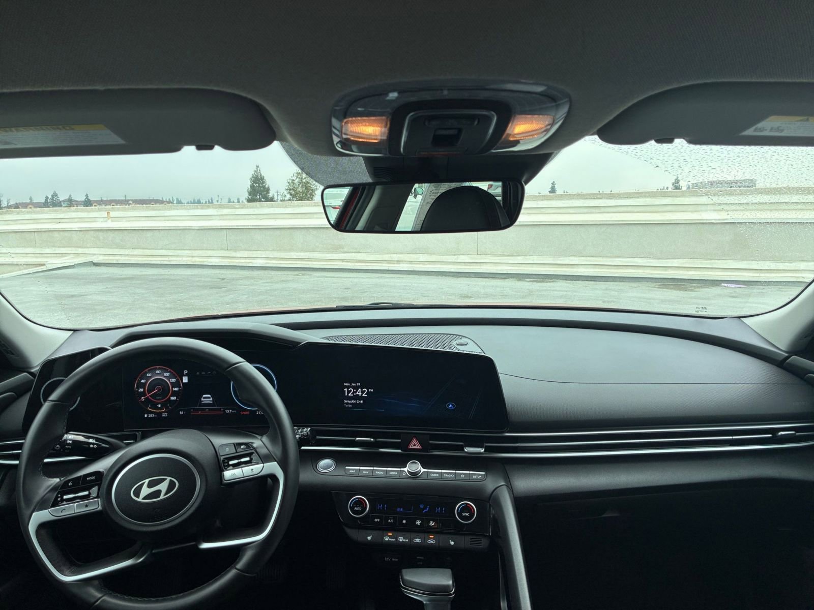 Thumbnail: 2025 Hyundai Elantra - 33