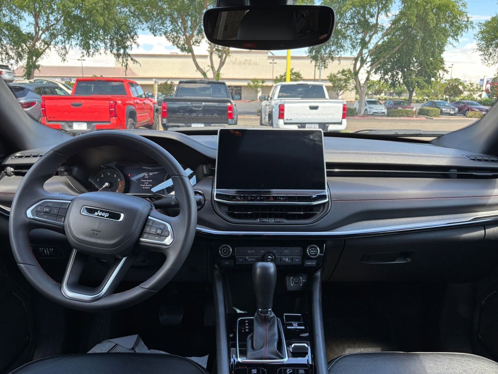 Thumbnail: 2025 Jeep Compass - 32