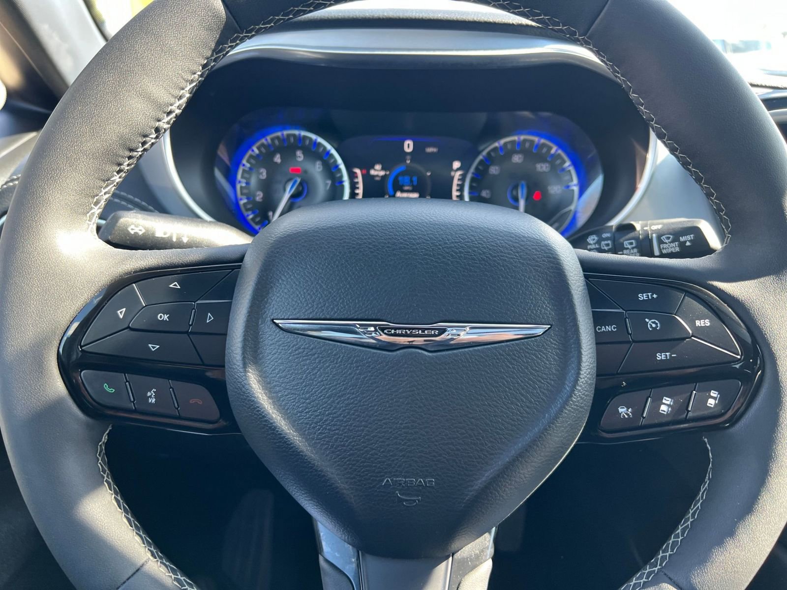 Thumbnail: 2025 Chrysler Pacifica - 30