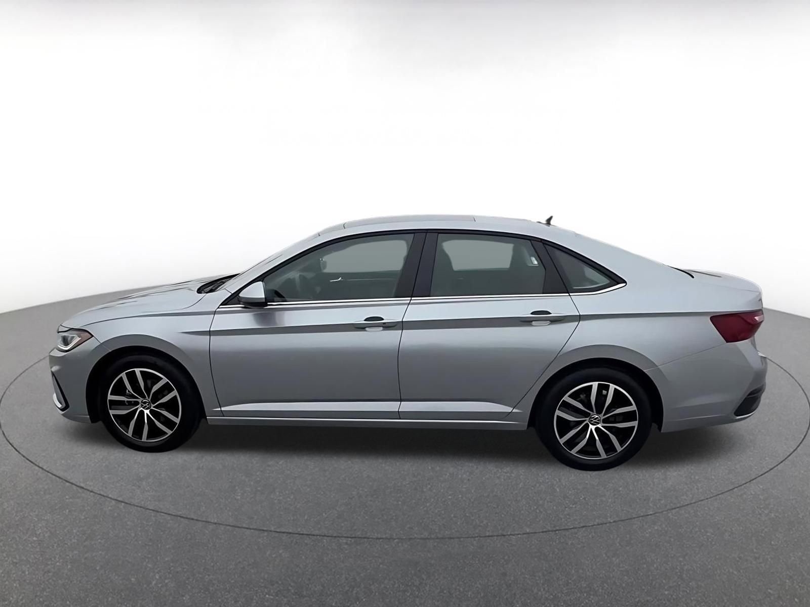 Thumbnail: 2025 Volkswagen Jetta - 9