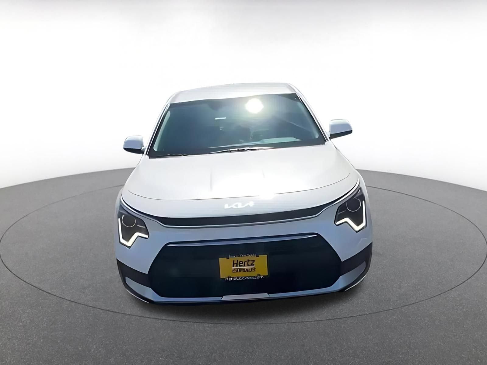 Thumbnail: 2026 Kia Niro - 4