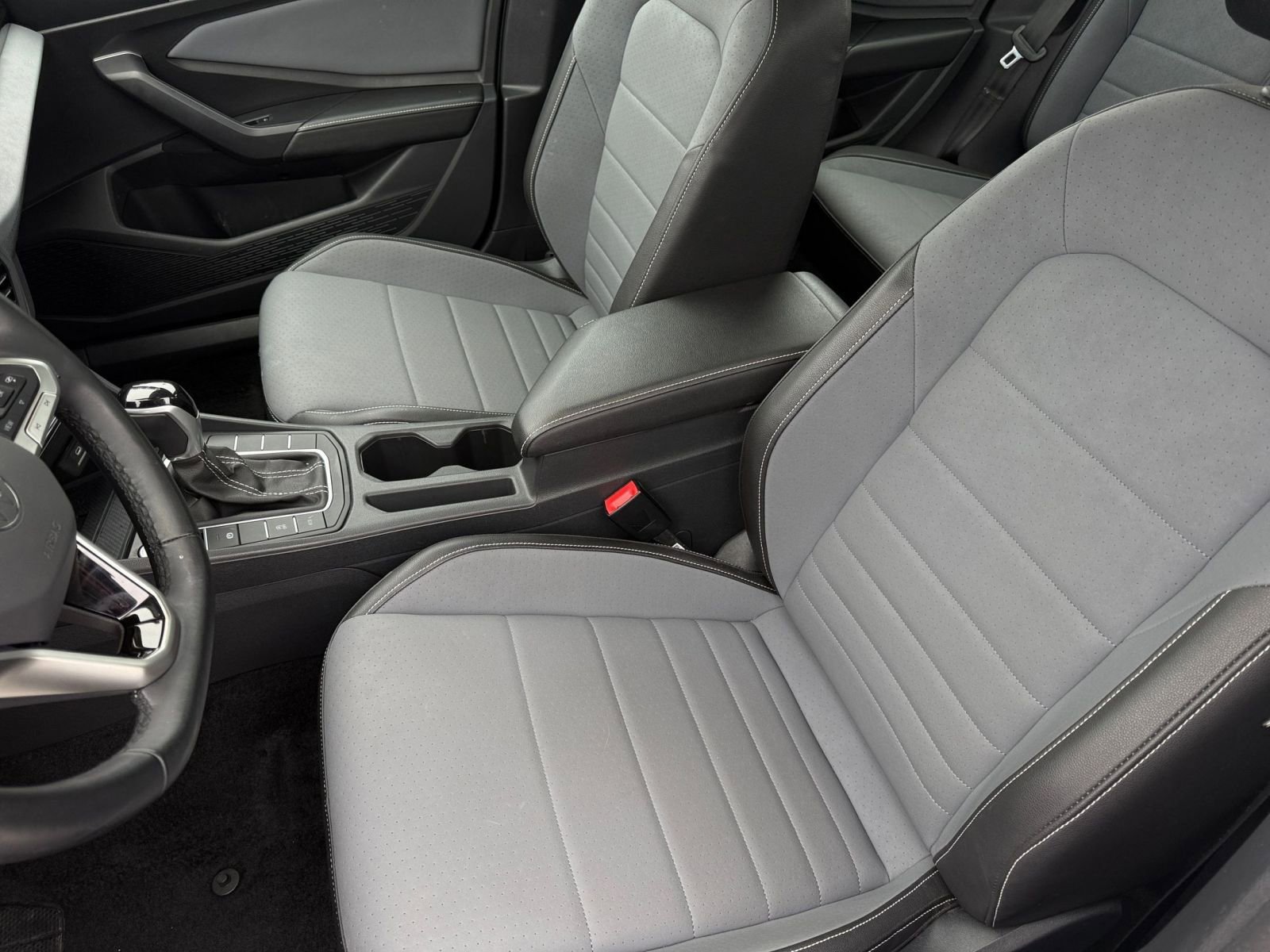 Thumbnail: 2025 Volkswagen Jetta - 35