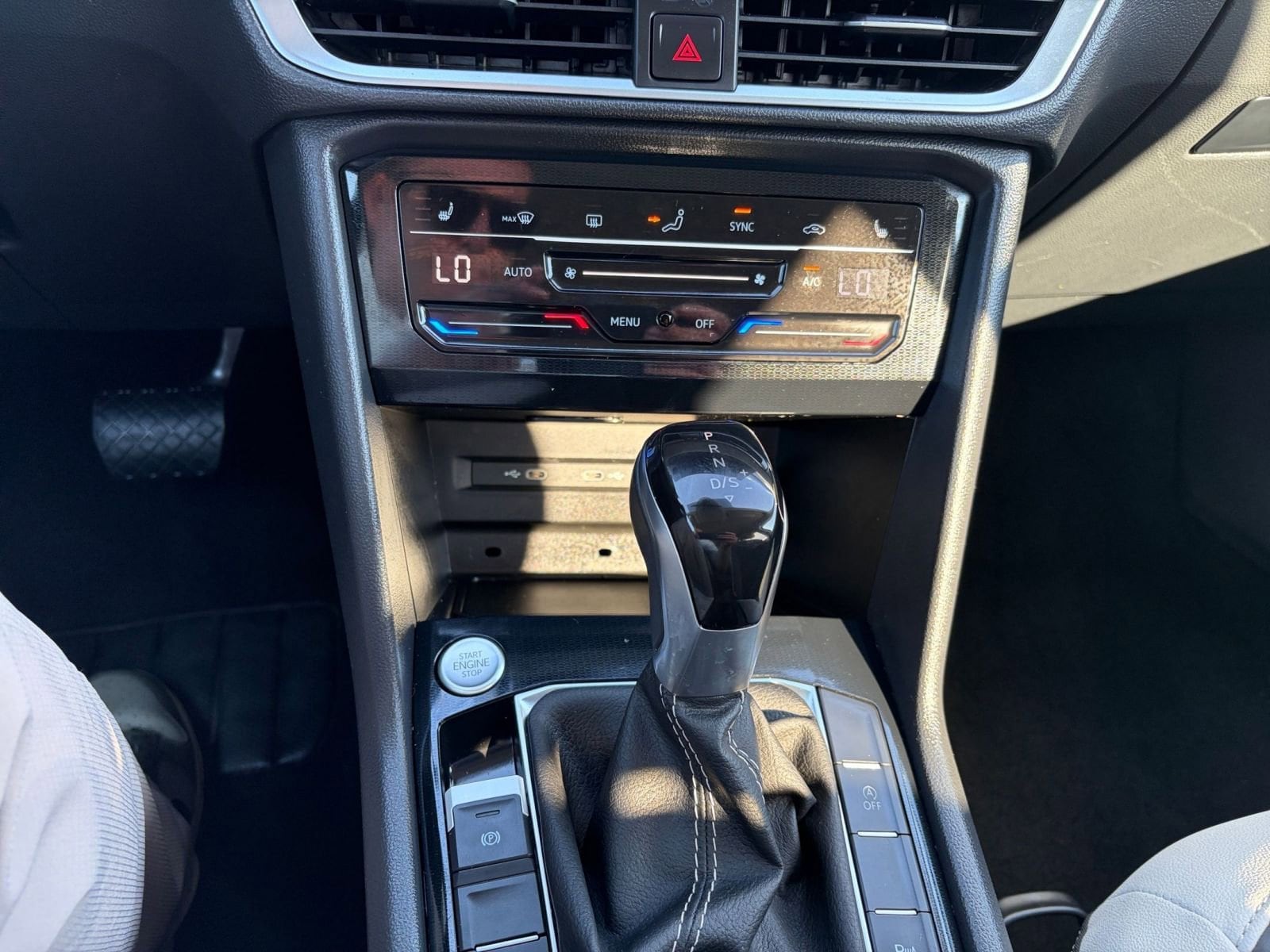 Thumbnail: 2025 Volkswagen Taos - 17