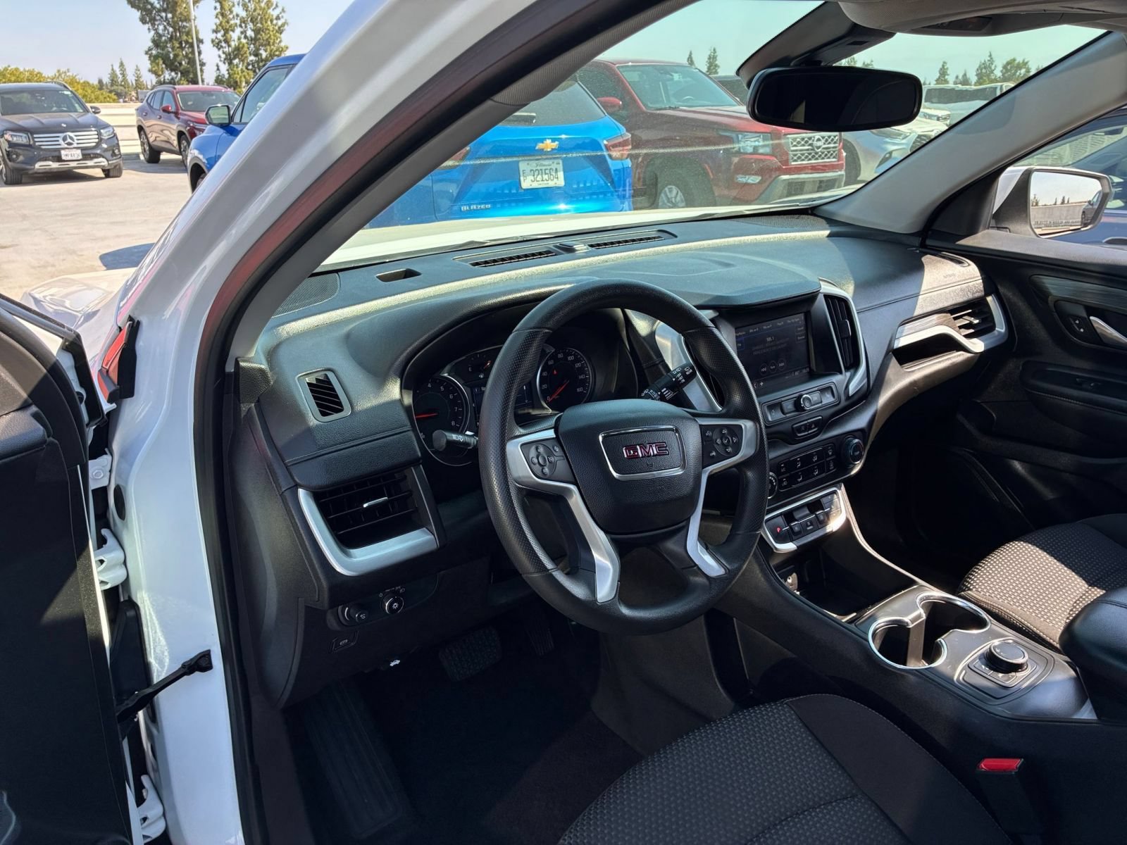 Thumbnail: 2024 GMC Terrain - 32