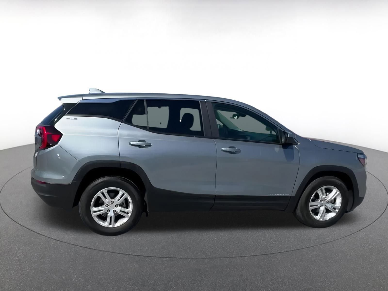 Thumbnail: 2024 GMC Terrain - 16