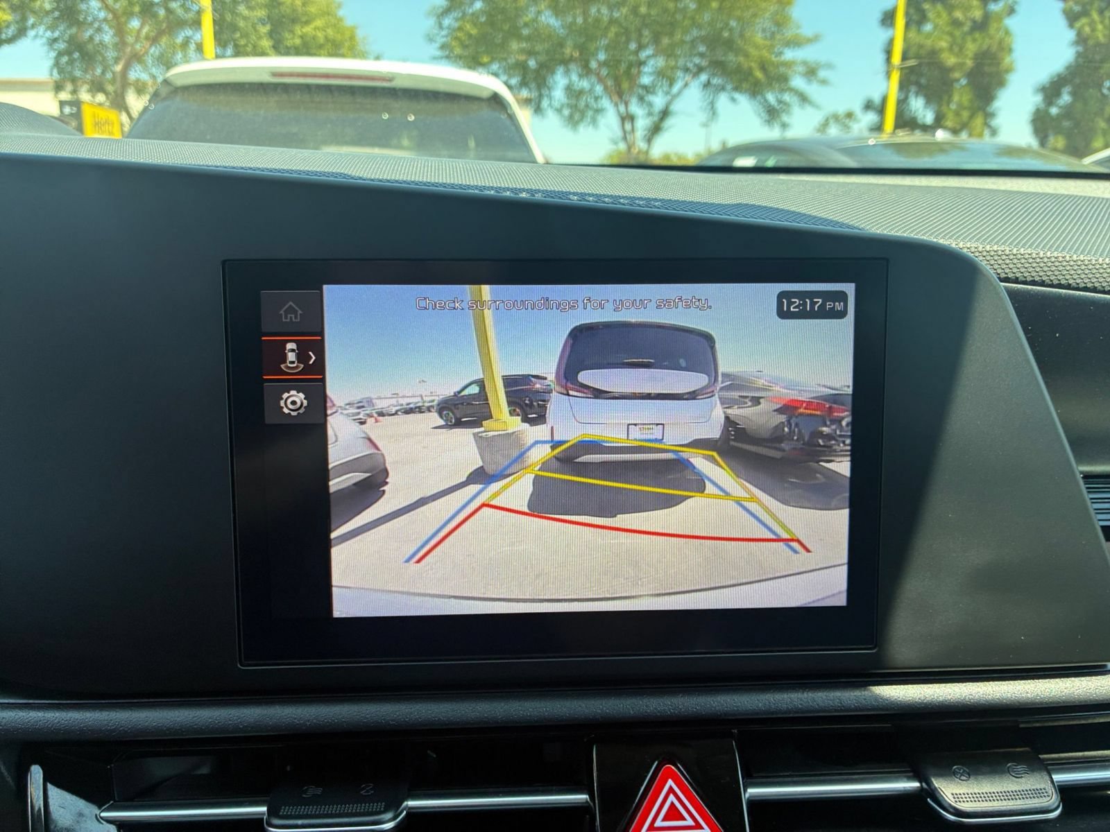 Thumbnail: 2026 Kia Niro - 22