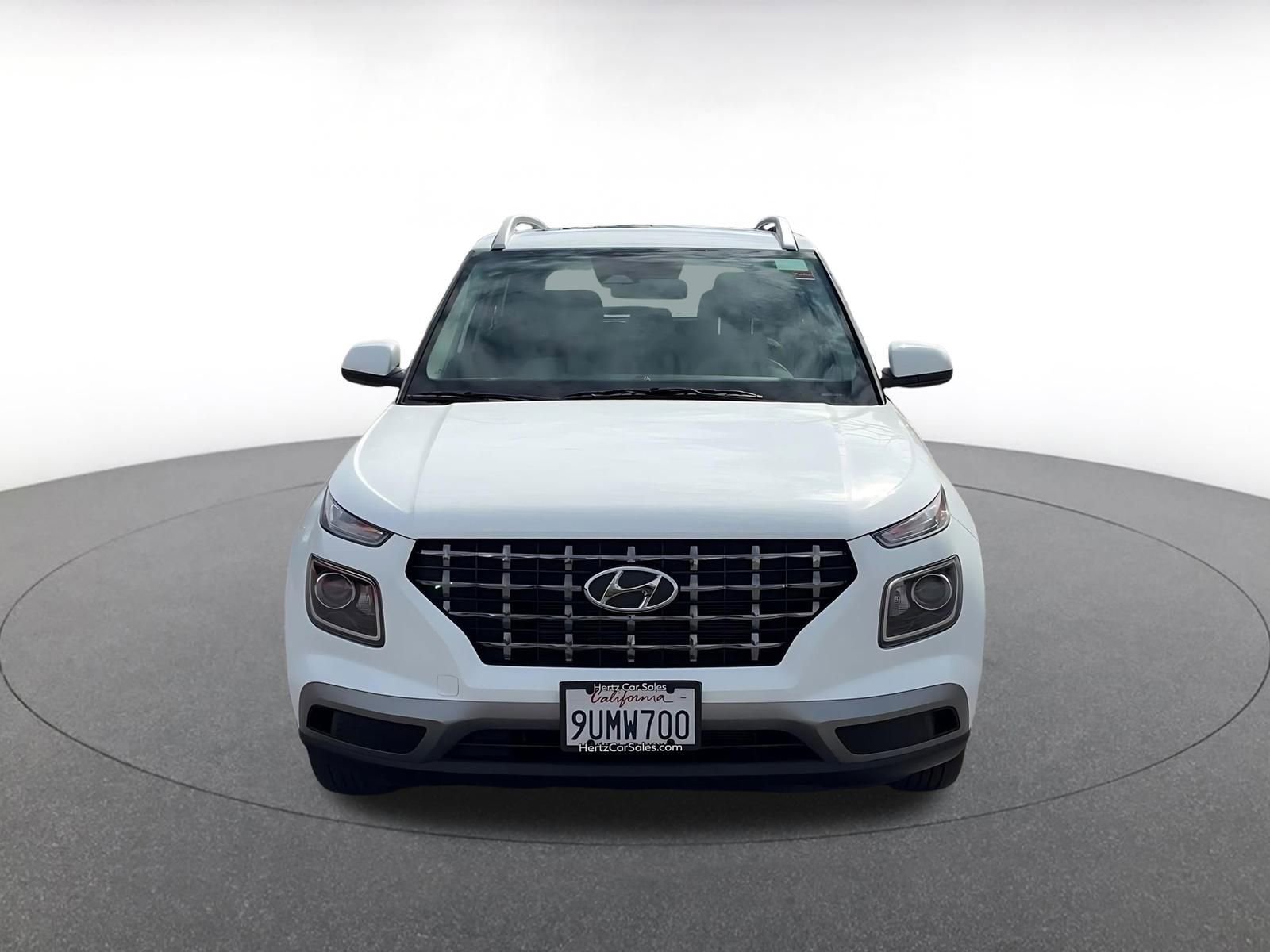 Thumbnail: 2025 Hyundai Venue - 4