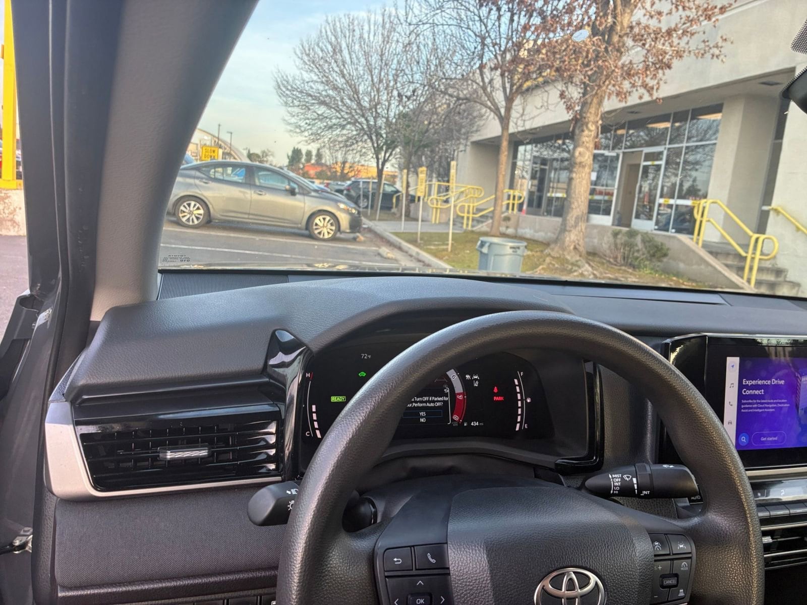 Thumbnail: 2025 Toyota Camry - 34