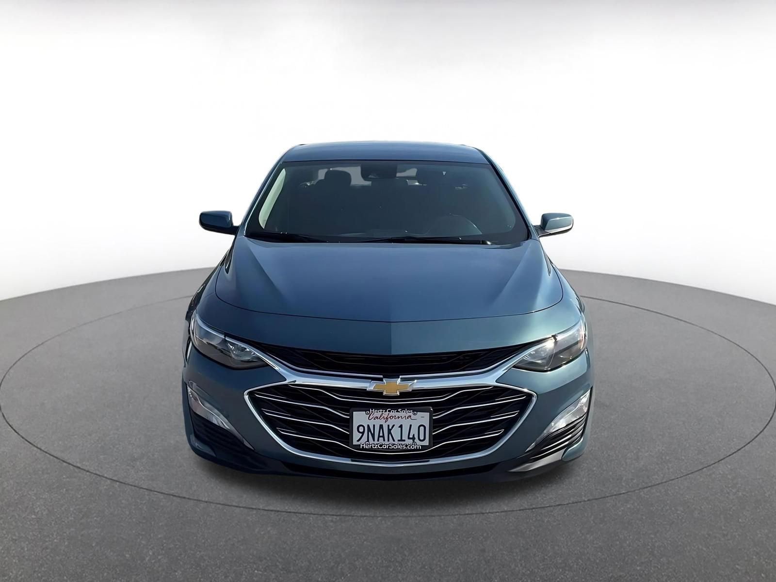 Thumbnail: 2024 Chevrolet Malibu - 4