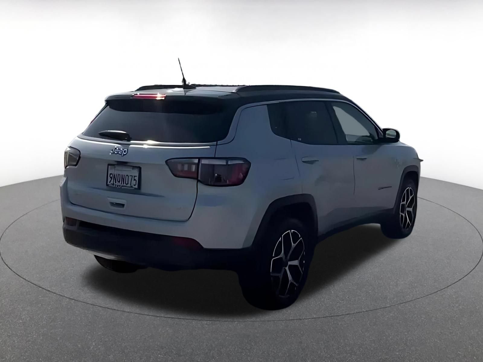 Thumbnail: 2025 Jeep Compass - 14