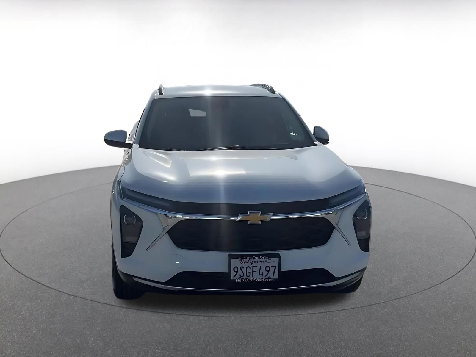 Thumbnail: 2025 Chevrolet Trax - 4