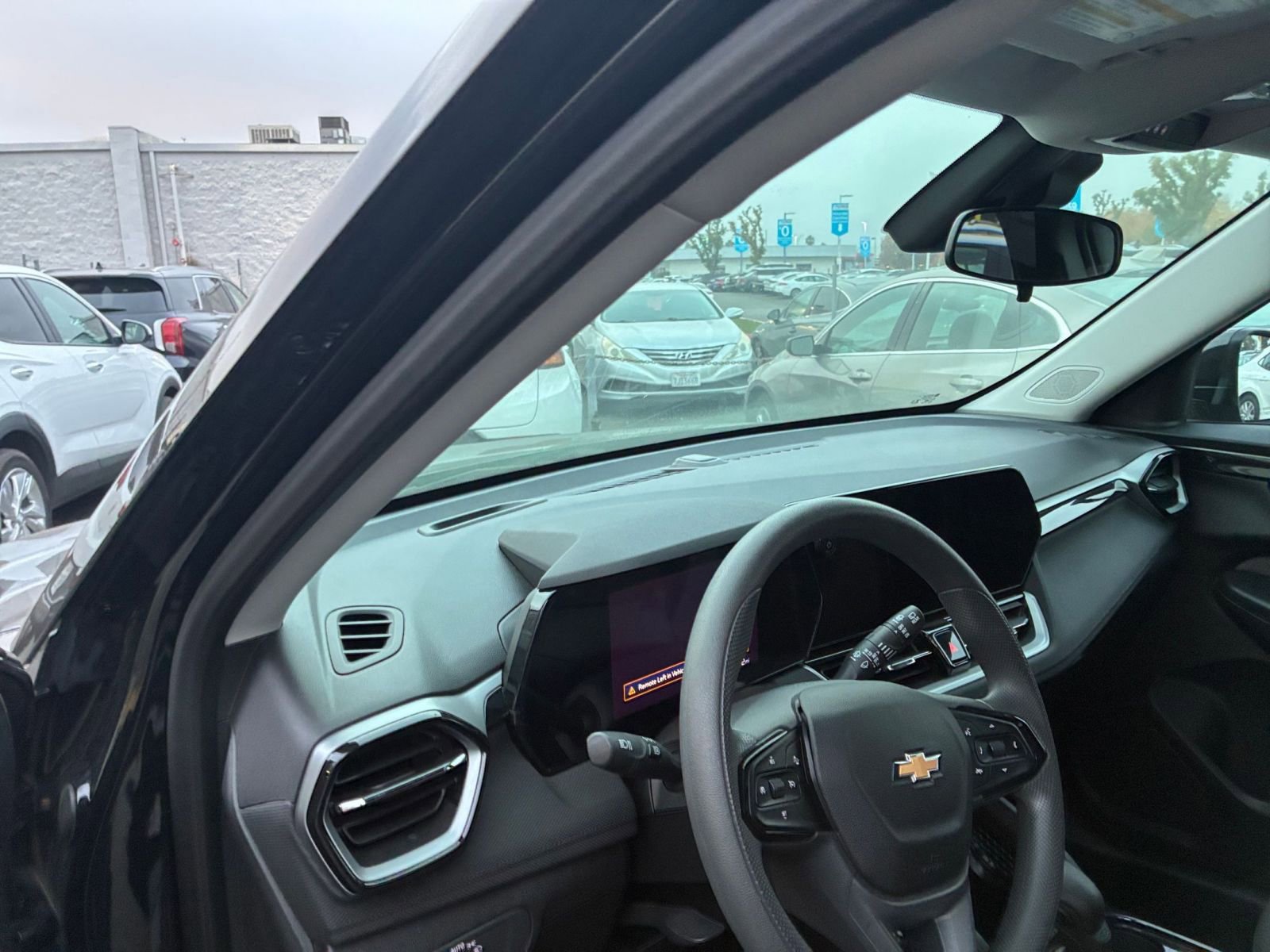 Thumbnail: 2025 Chevrolet TrailBlazer - 32