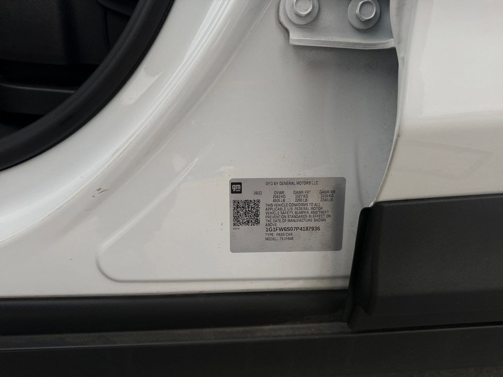 Thumbnail: 2023 Chevrolet Bolt EV - 32