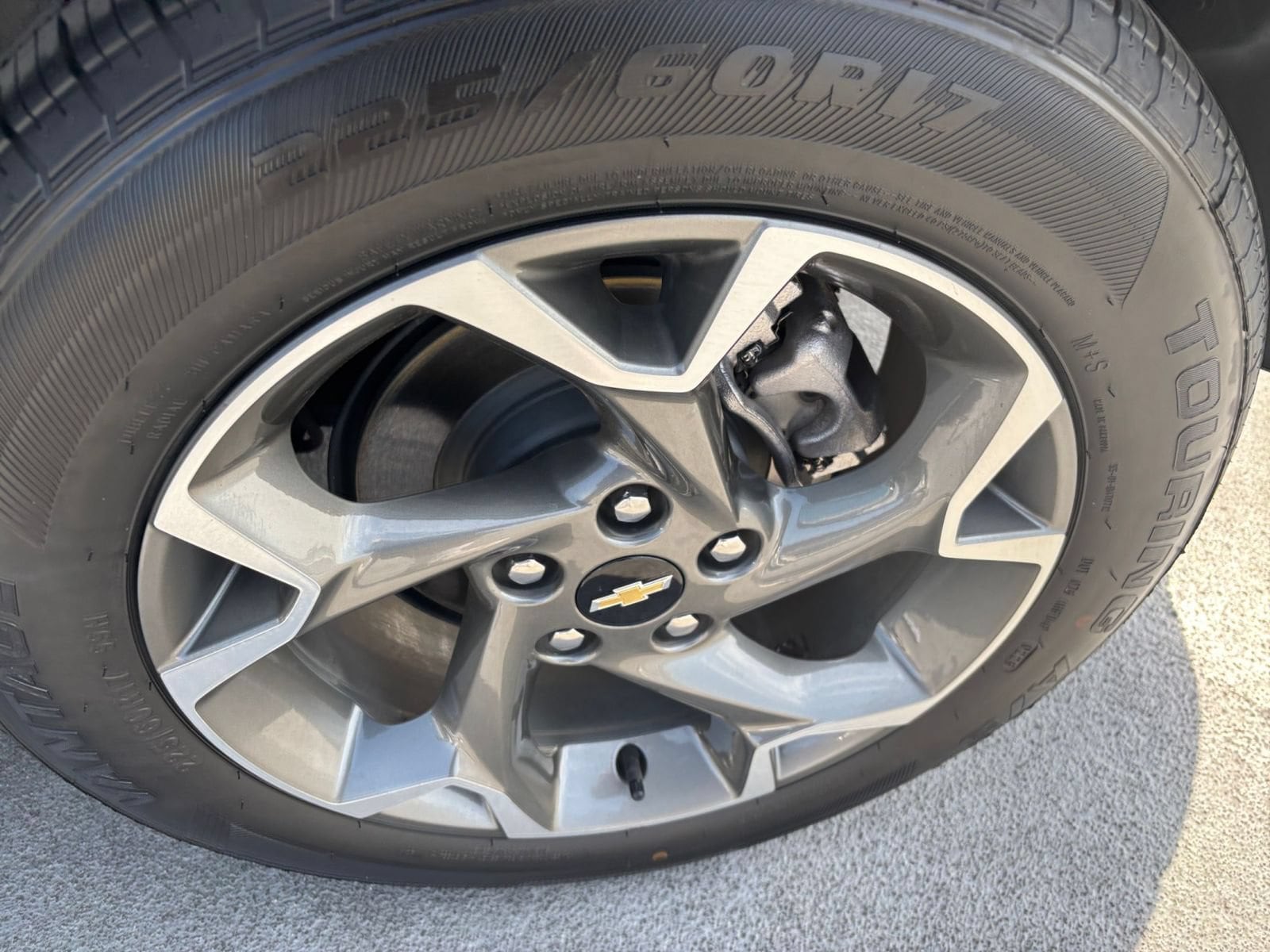 Thumbnail: 2025 Chevrolet Trax - 28