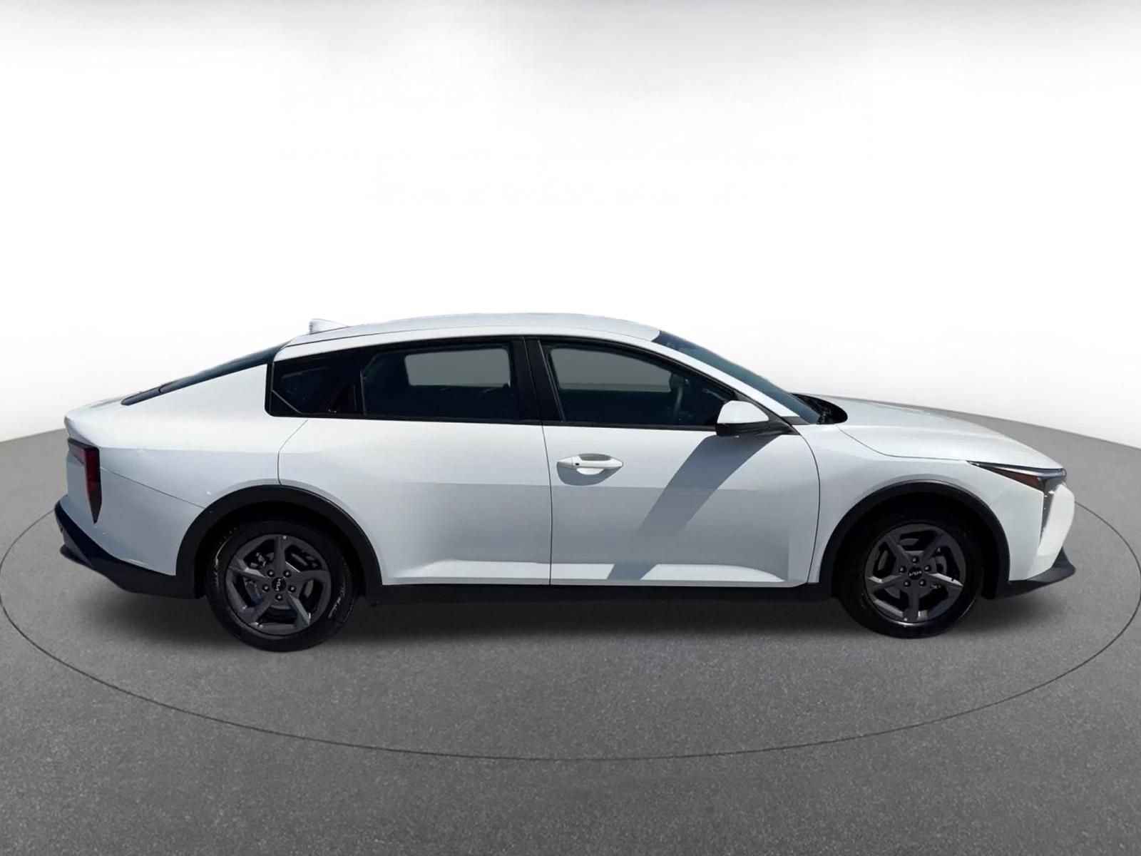 Thumbnail: 2025 Kia K4 - 16