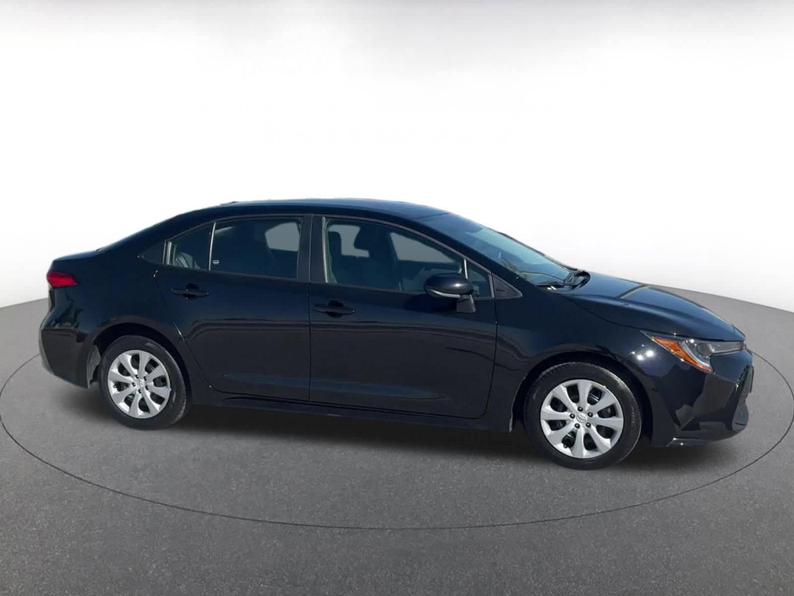 Thumbnail: 2024 Toyota Corolla - 16