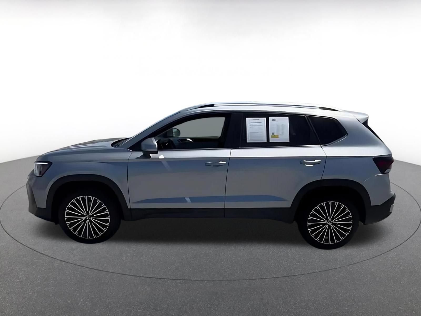 Thumbnail: 2026 Volkswagen Taos - 9