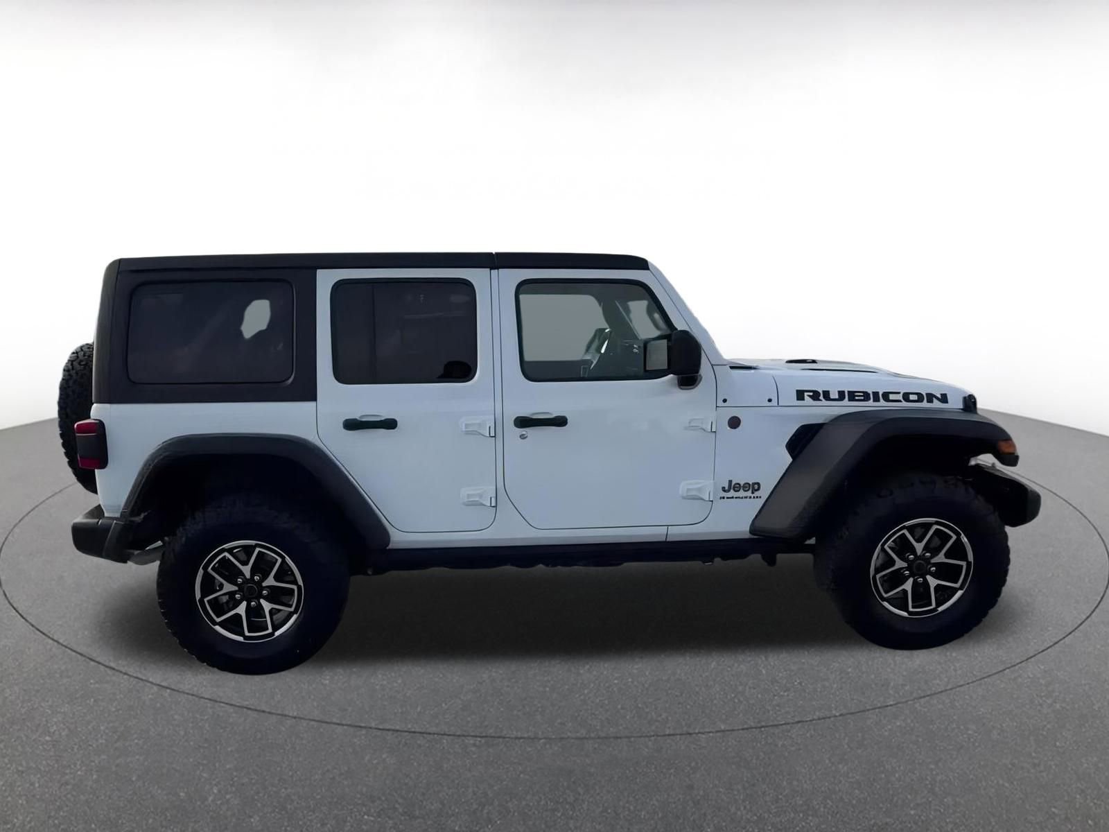 Thumbnail: 2025 Jeep Wrangler - 16