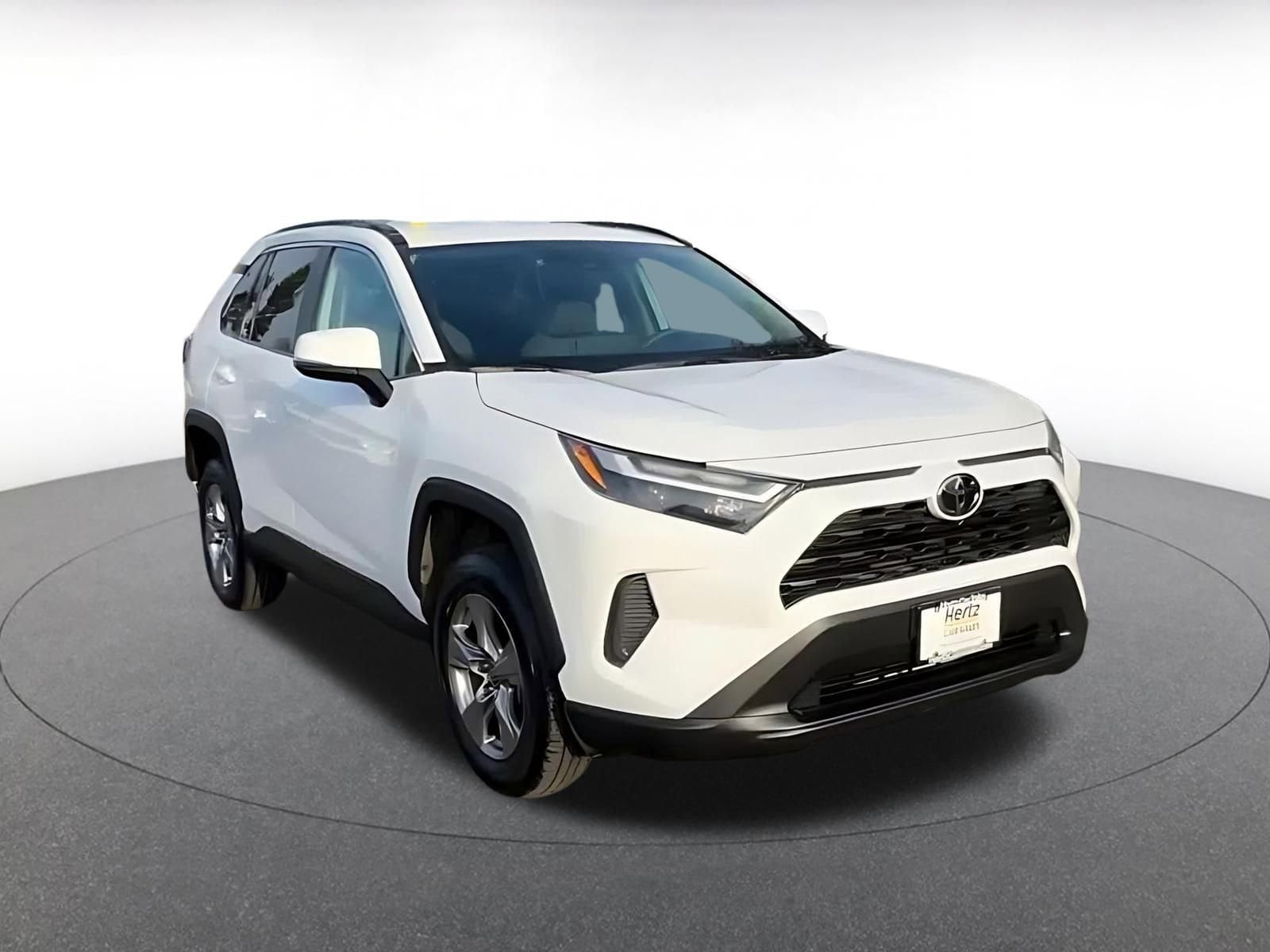 Thumbnail: 2025 Toyota RAV4 - 3