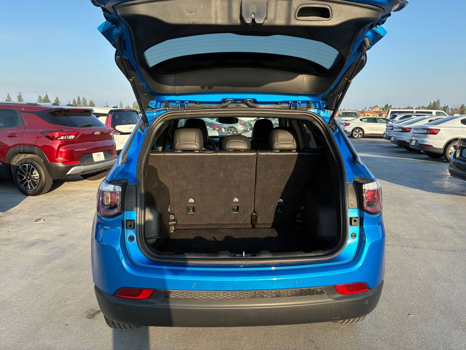 Thumbnail: 2025 Jeep Compass - 32