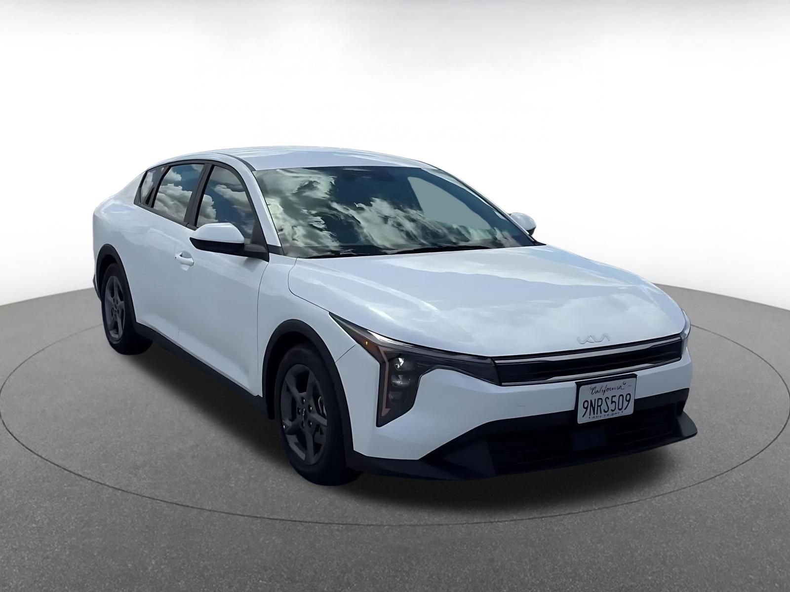 Thumbnail: 2025 Kia K4 - 3