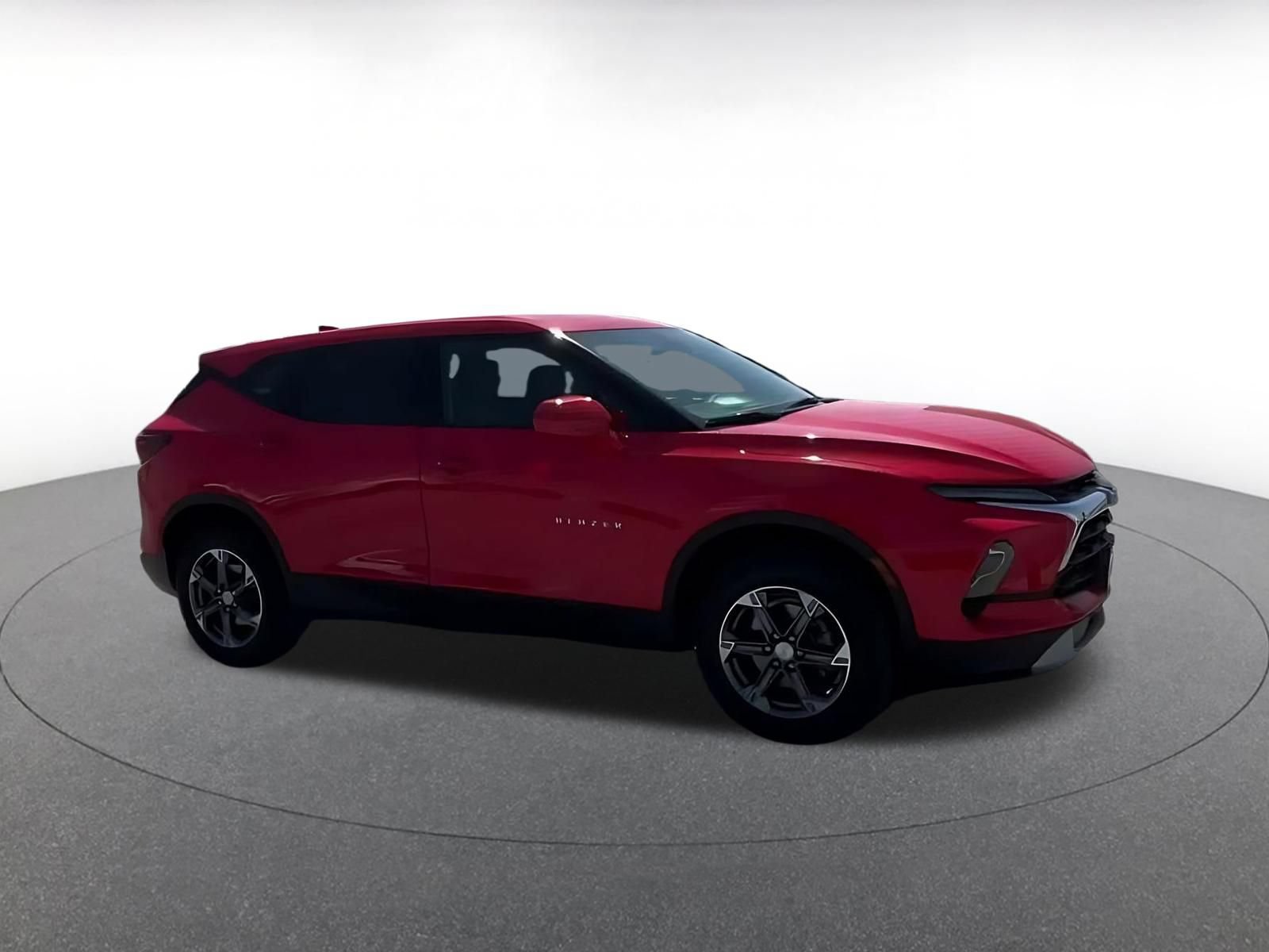 Thumbnail: 2026 Chevrolet Blazer - 2