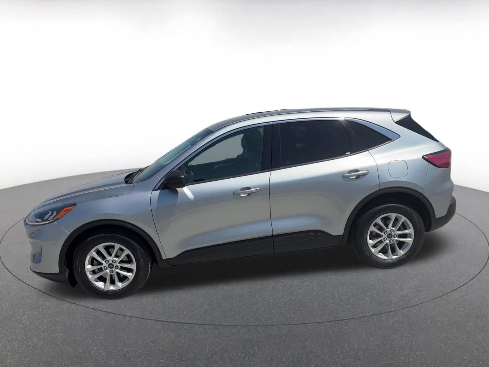 Thumbnail: 2022 Ford Escape - 9