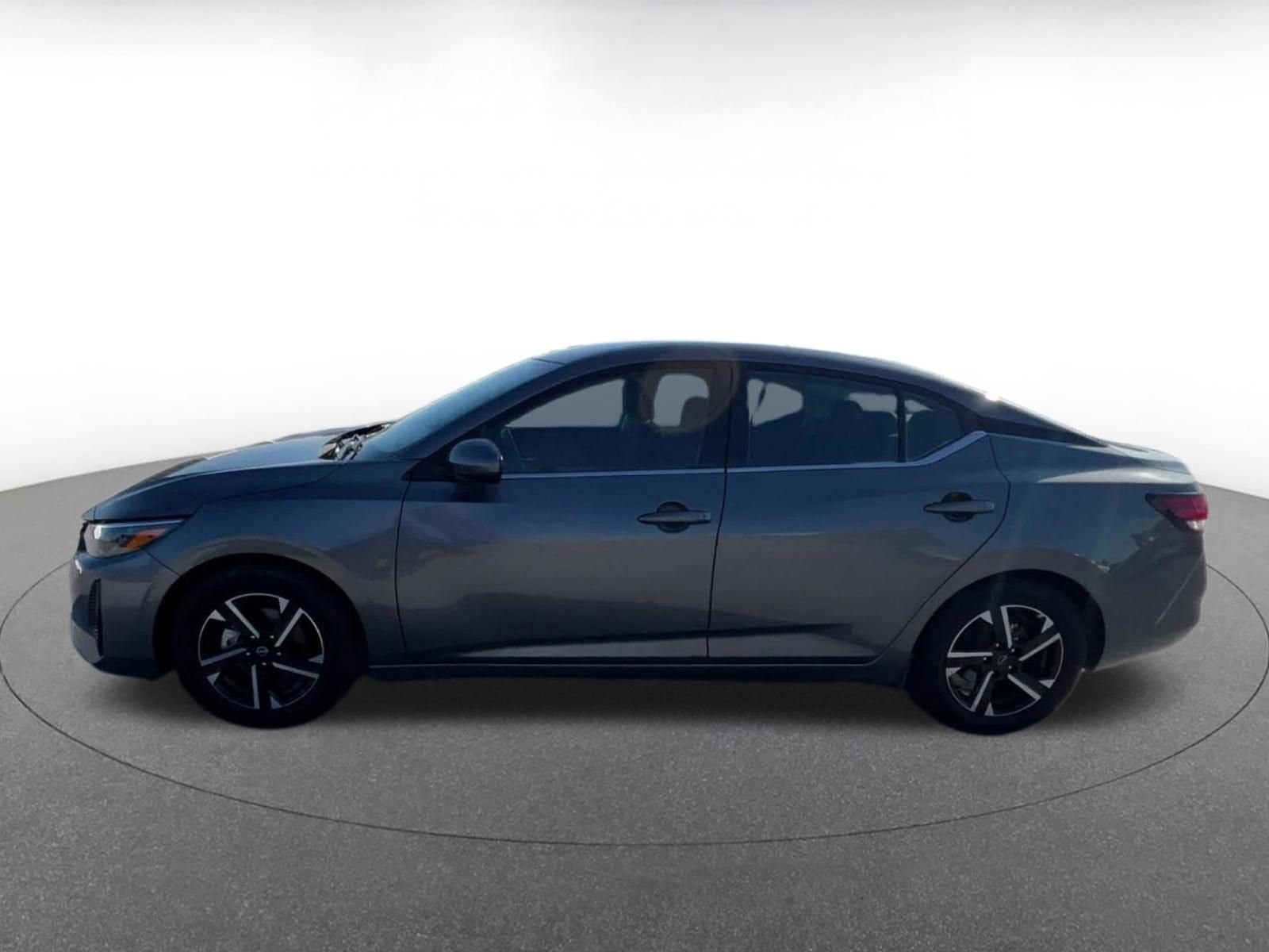 Thumbnail: 2025 Nissan Sentra - 10