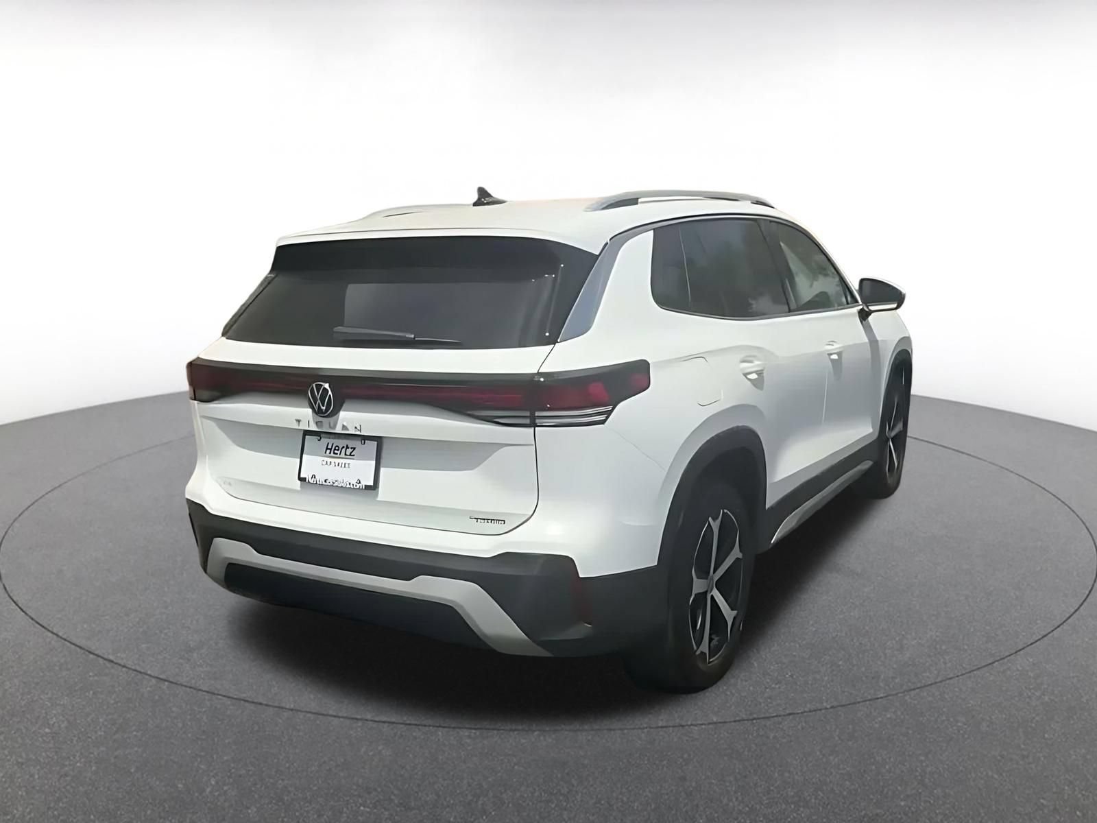 Thumbnail: 2026 Volkswagen Tiguan - 12