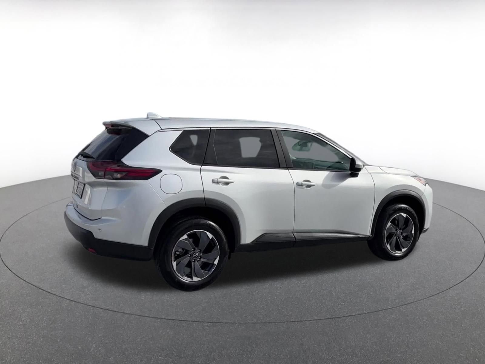 Thumbnail: 2025 Nissan Rogue - 15