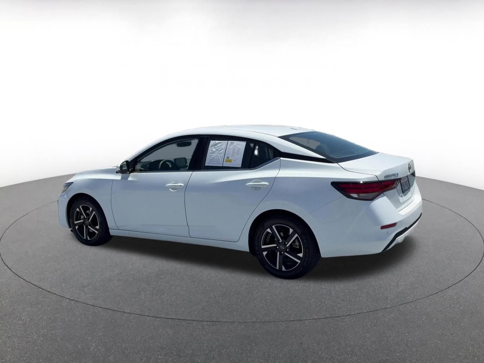 Thumbnail: 2025 Nissan Sentra - 10