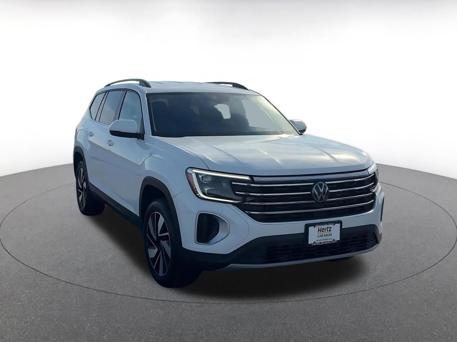 Thumbnail: 2024 Volkswagen Atlas - 3