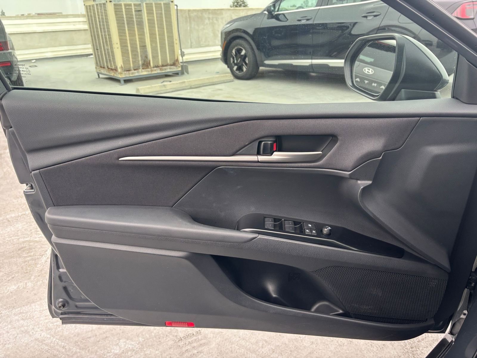 Thumbnail: 2025 Toyota Camry - 20