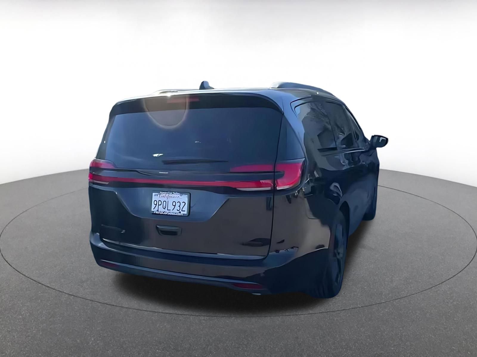 Thumbnail: 2025 Chrysler Pacifica - 15