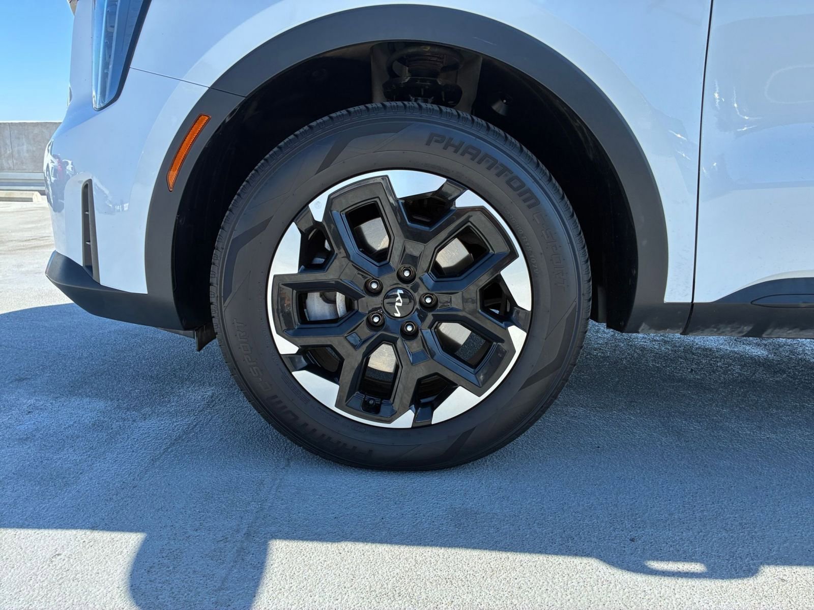 Thumbnail: 2024 Kia Sorento - 31