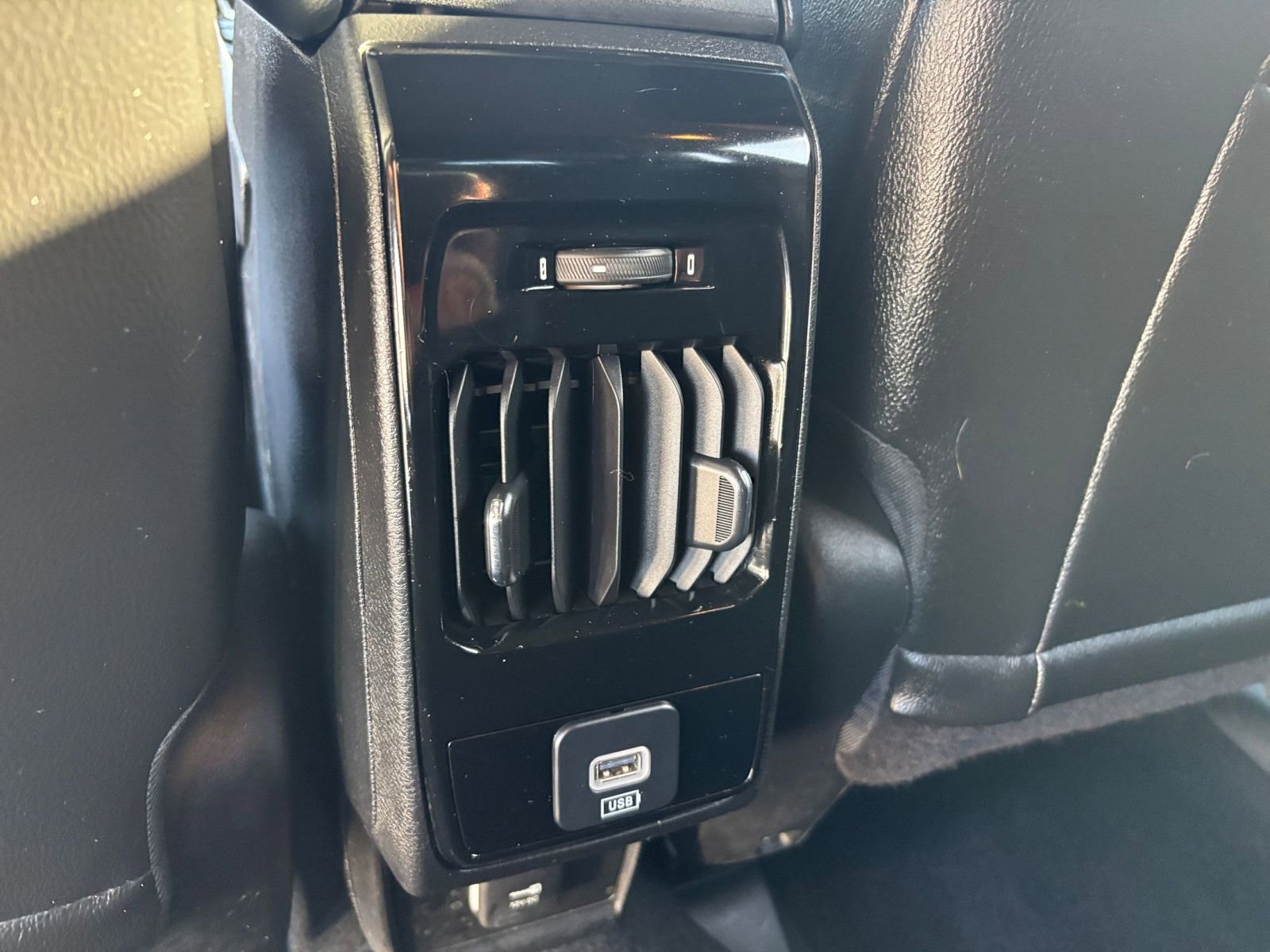 Thumbnail: 2025 Jeep Compass - 23