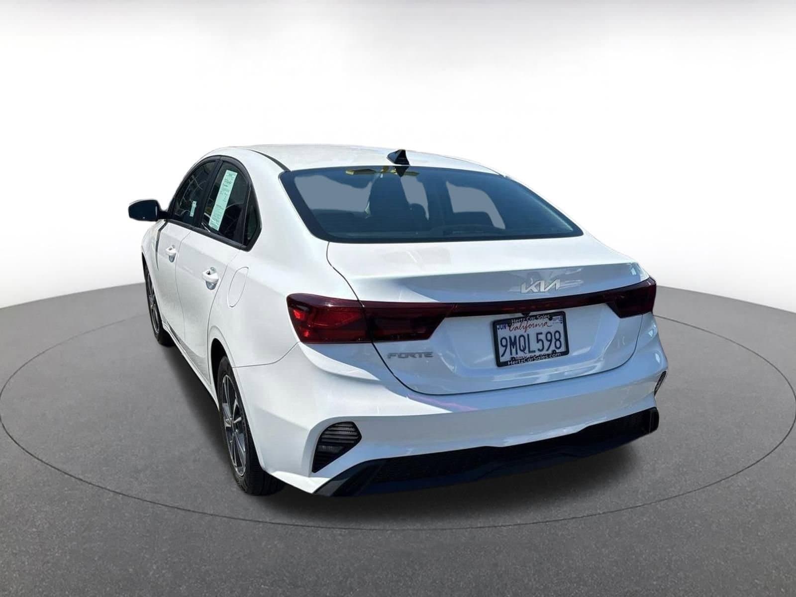 2024 Kia Forte LXS 10