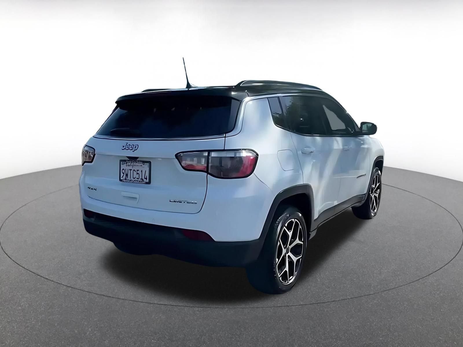 Thumbnail: 2025 Jeep Compass - 13