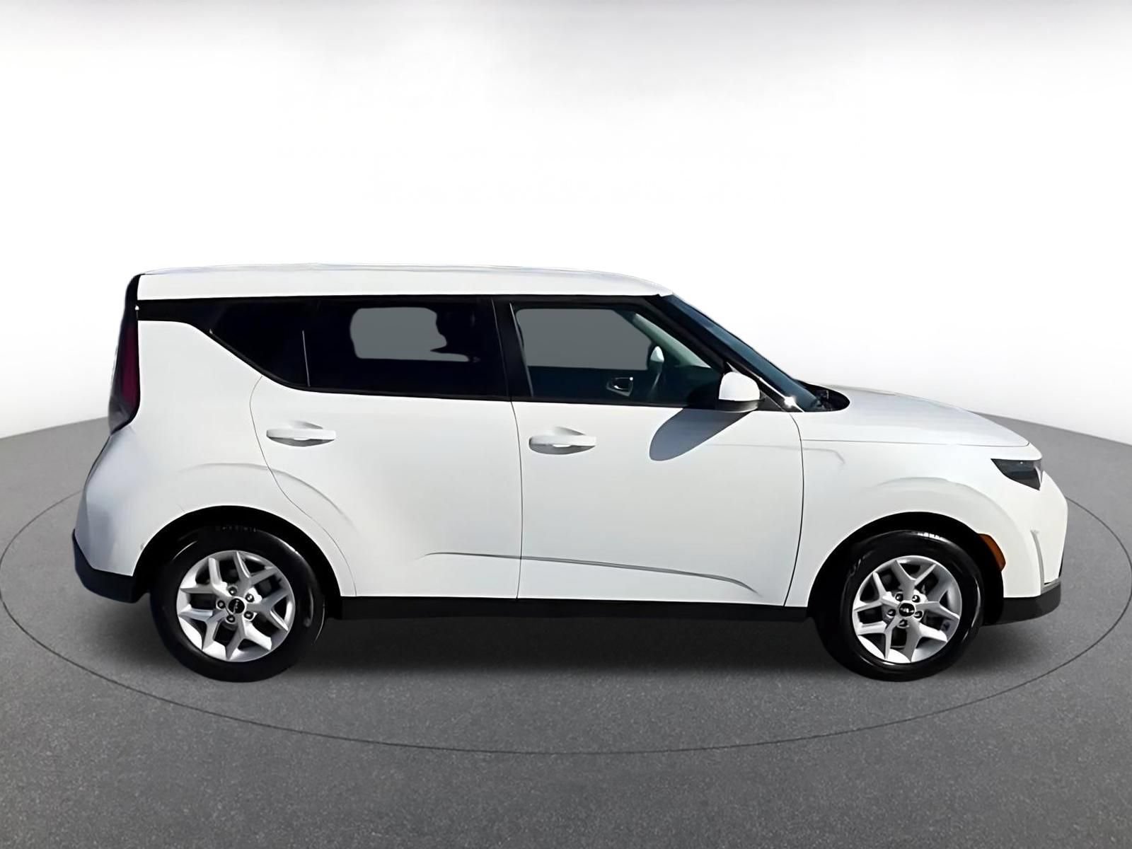 Thumbnail: 2025 Kia Soul - 16