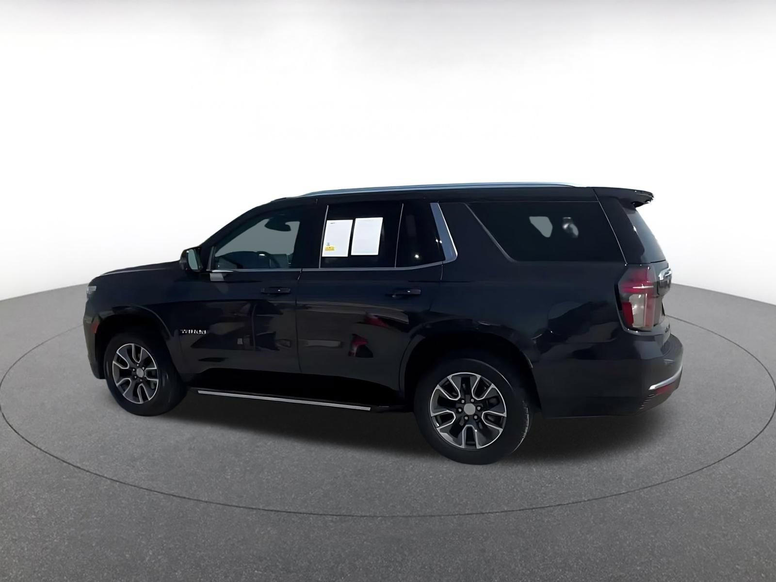 Thumbnail: 2024 Chevrolet Tahoe - 10
