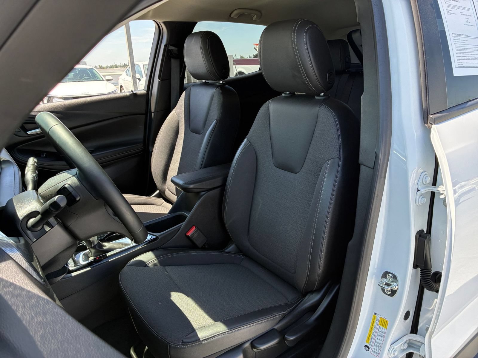 Thumbnail: 2025 Buick Encore GX - 25