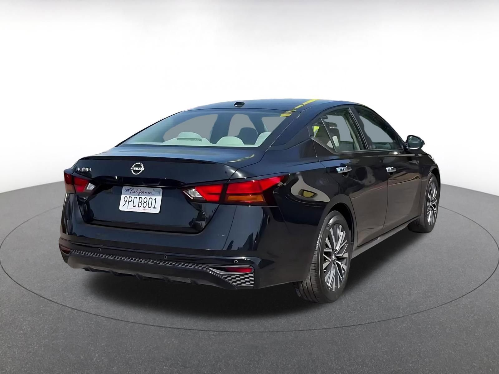 Thumbnail: 2025 Nissan Altima - 14
