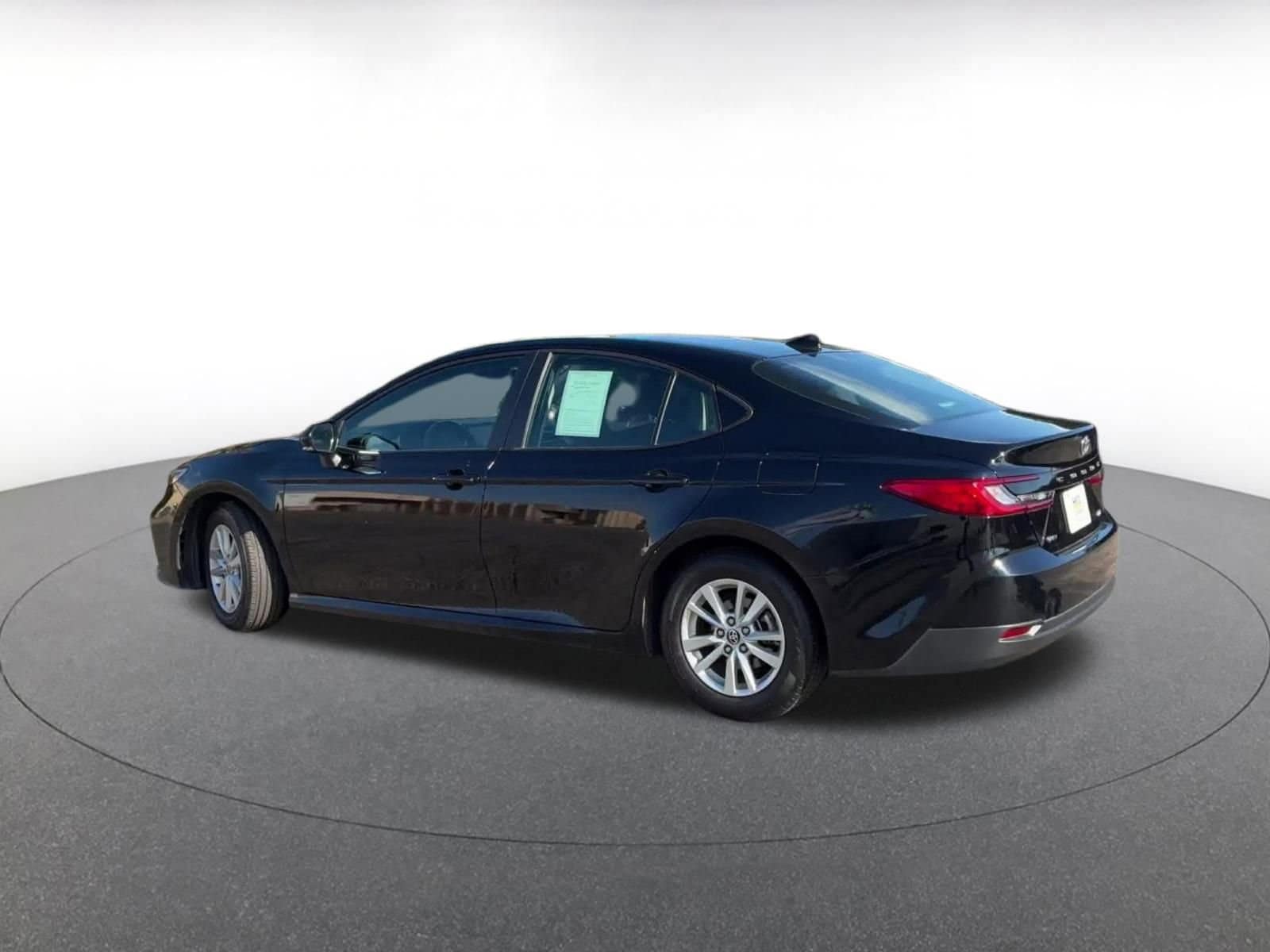 Thumbnail: 2025 Toyota Camry - 10