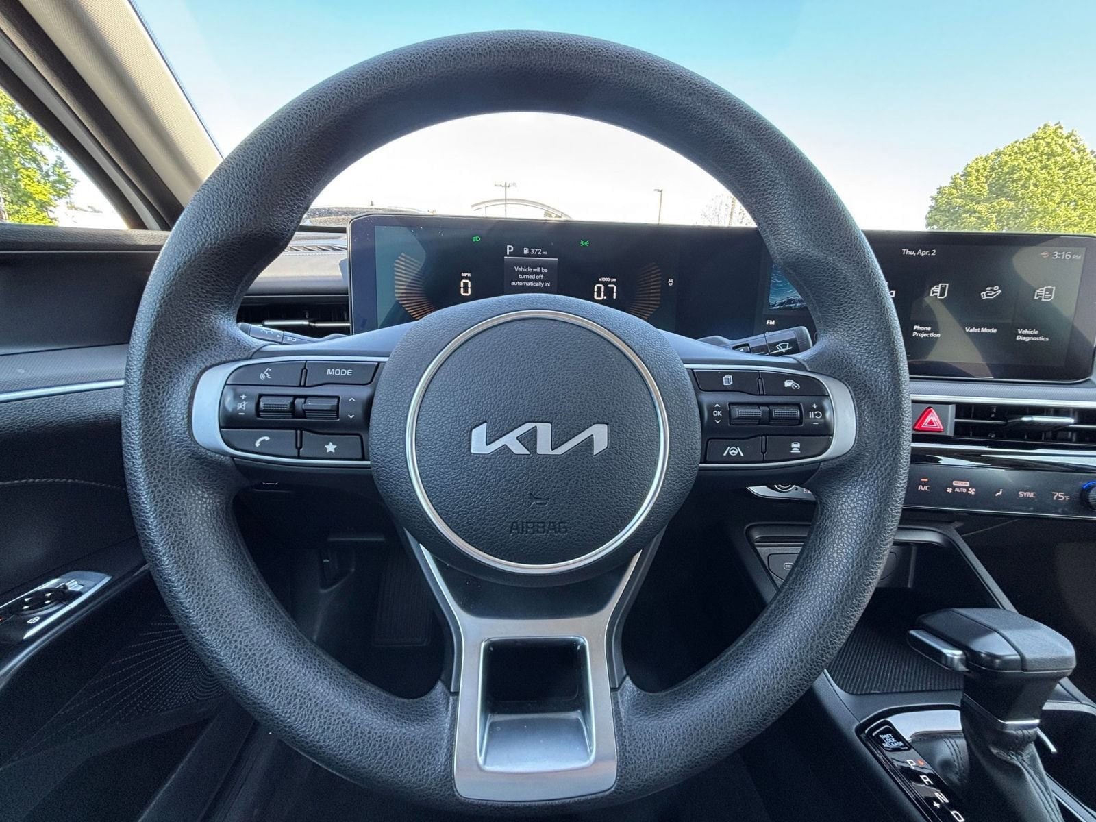 Thumbnail: 2025 Kia K5 - 28