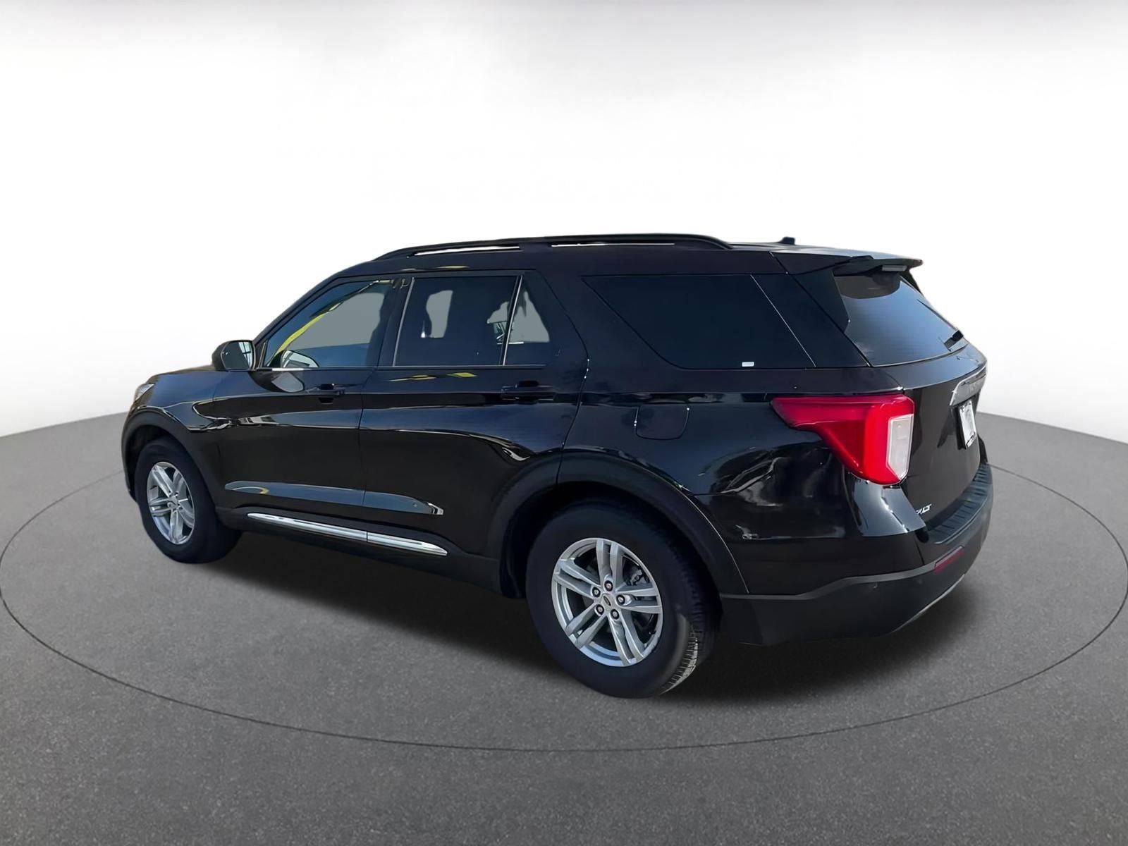 Thumbnail: 2024 Ford Explorer - 10