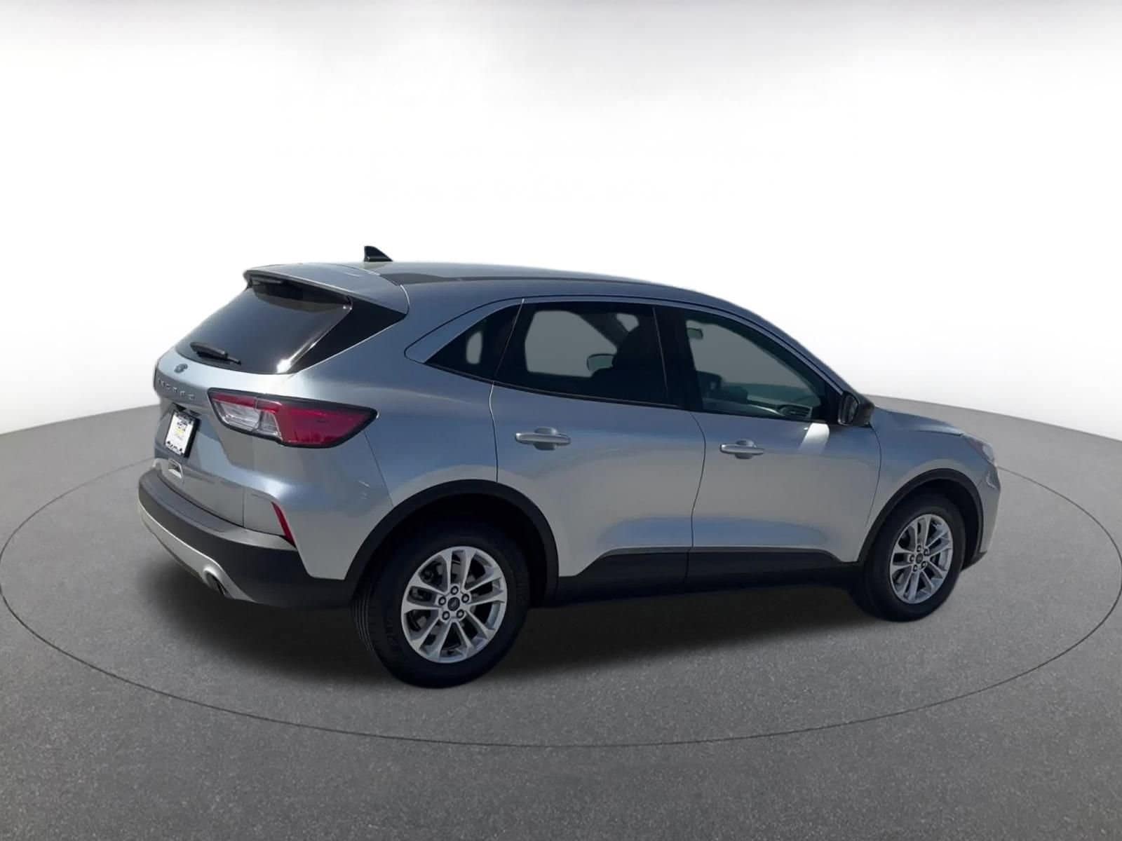 Thumbnail: 2022 Ford Escape - 15