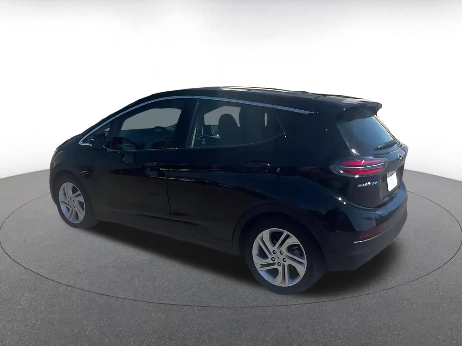 Thumbnail: 2023 Chevrolet Bolt EV - 8