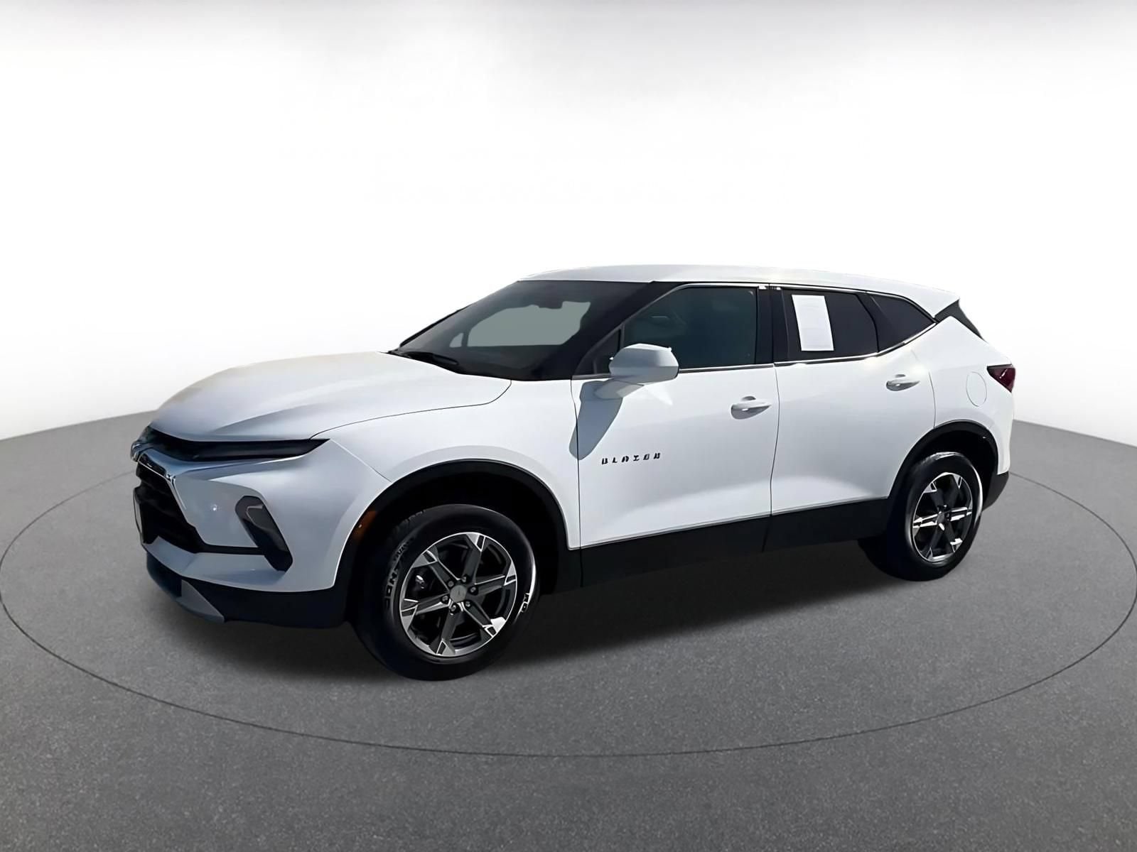 Thumbnail: 2026 Chevrolet Blazer - 5