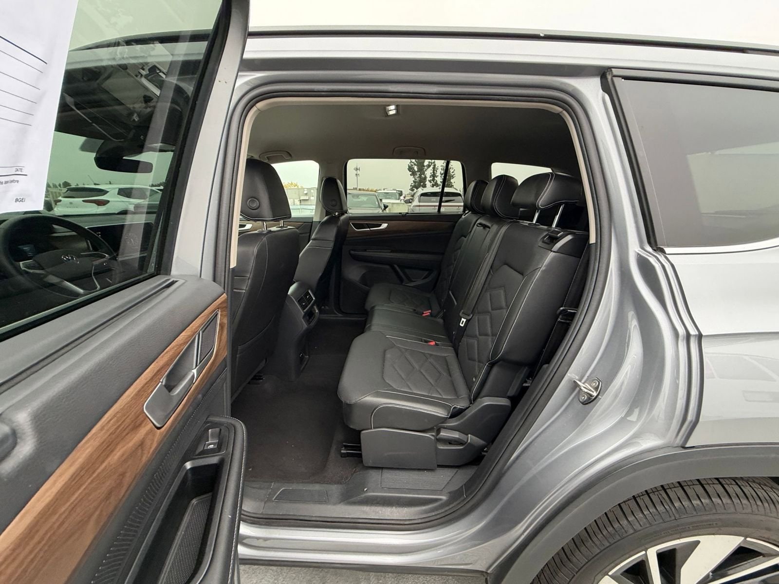 Thumbnail: 2024 Volkswagen Atlas - 25